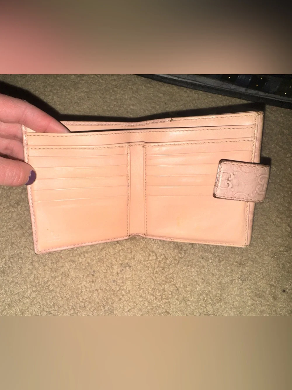 Authentic Gucci Blush Pink Embossed Leather Wallet - Picture 4 of 10